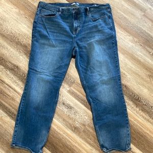 Old Navy Athletic Taper Jeans waist 44.  Length 32  lightly worn